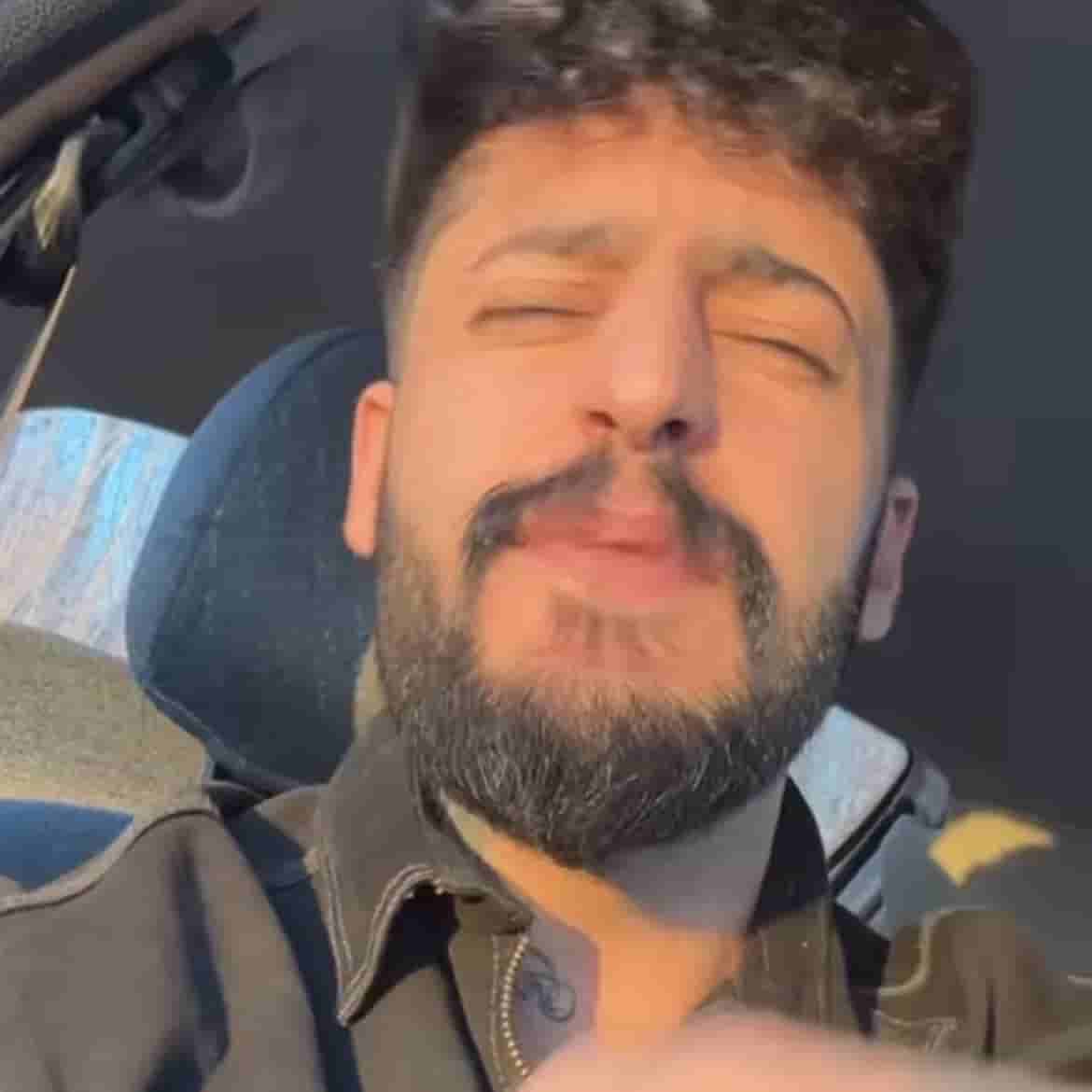 آهنگ جدید ساواش نام تو منو کشتی با اون چشای رنگیت